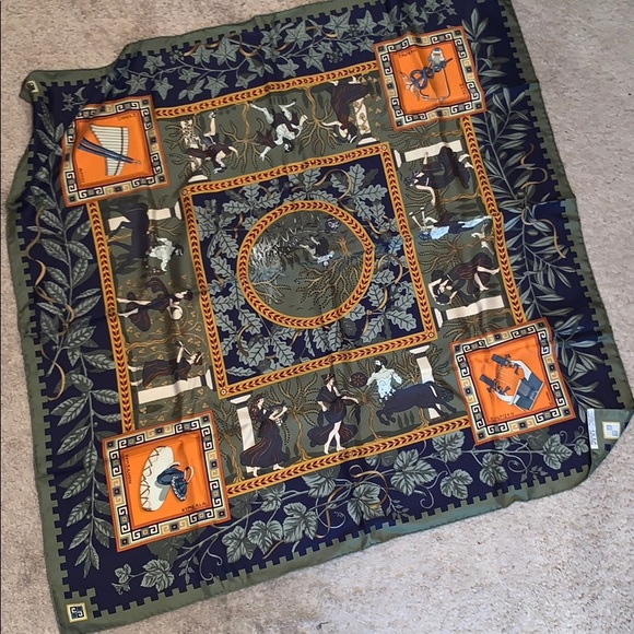 Hermès 100 💯 silk made in 🇫🇷 - Picture 4 of 4